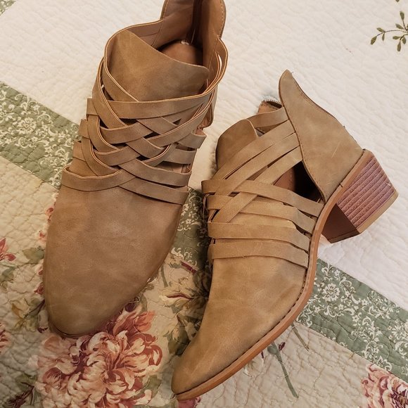WOMAN'S SIZE 10 FAUX BRUSHED TAN LEATHER SHOES  w WOVEN STRAPES - UNBRANDED - Picture 6 of 10
